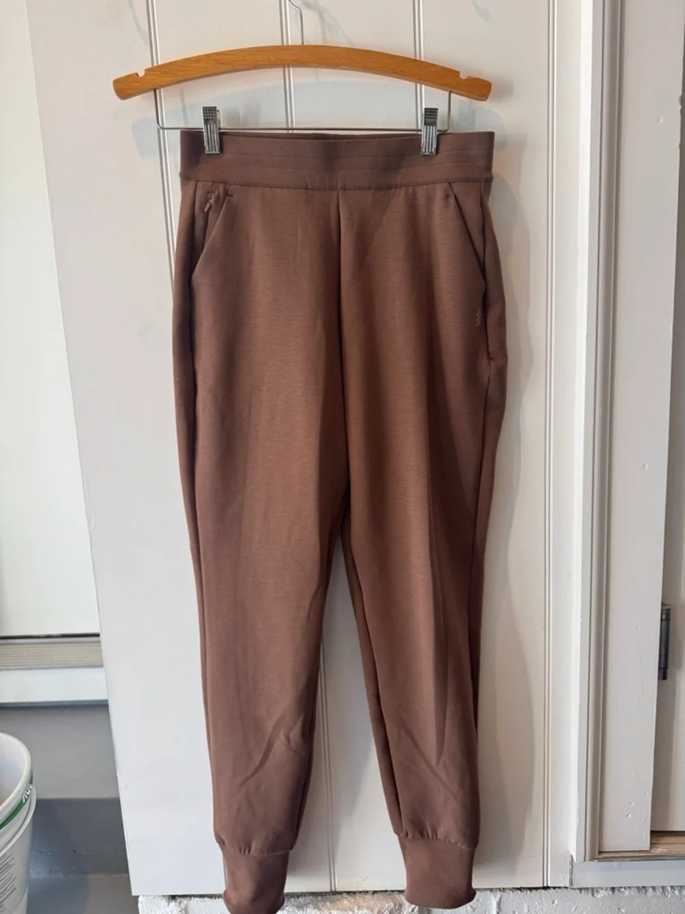 RHONE Women's Brown Slim Track Joggers - Picture 1 of 2